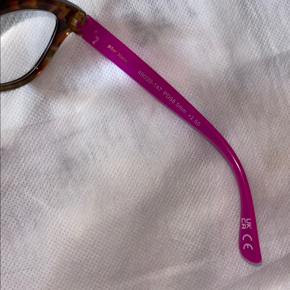 Betsey Johnson +2.50 Brown Tortoise Hot Pink Cat Eye Thick Frame Reading Glasses - Picture 3 of 10